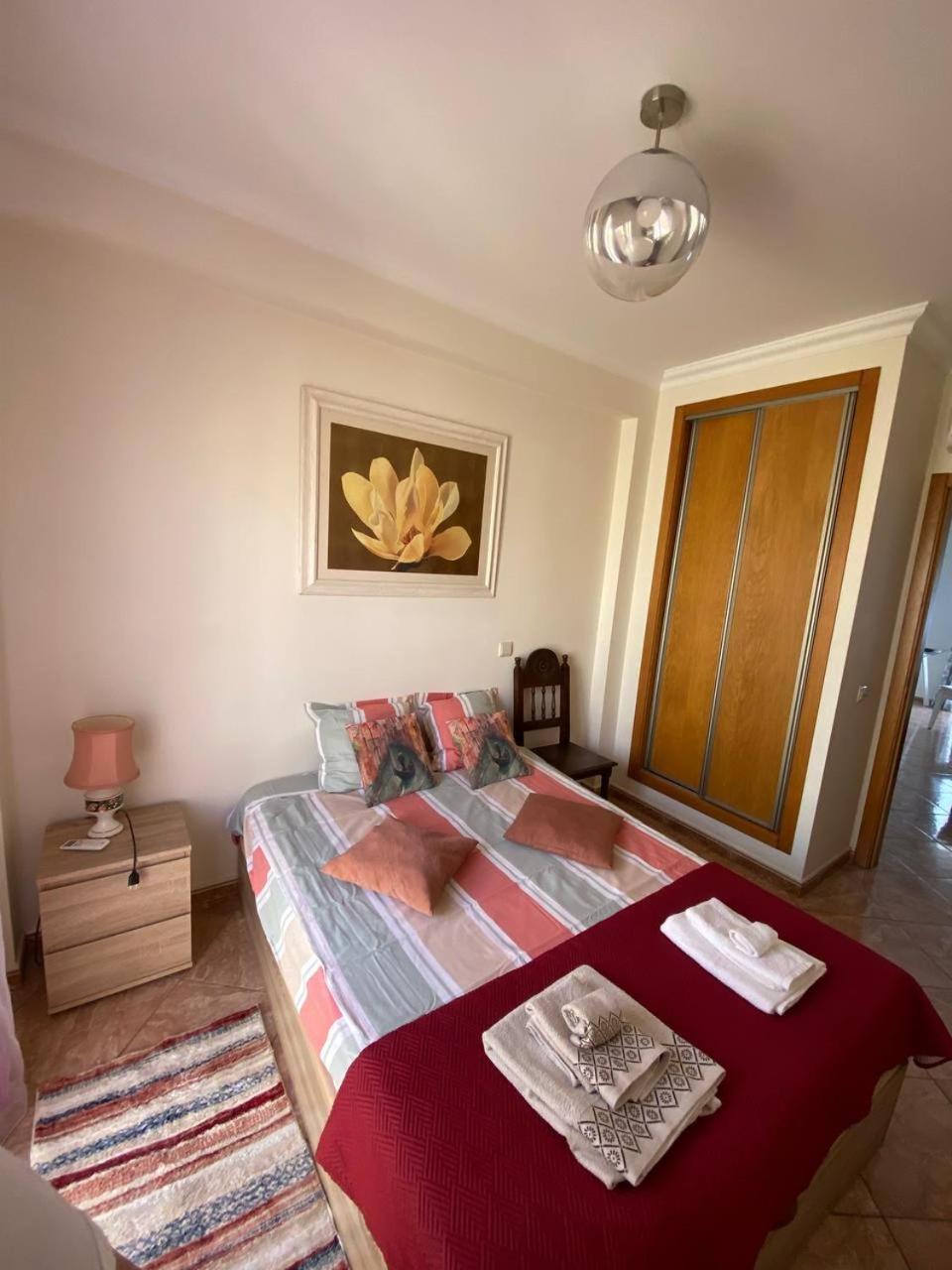 Guesthouse Milagre Centro Faro Bagian luar foto