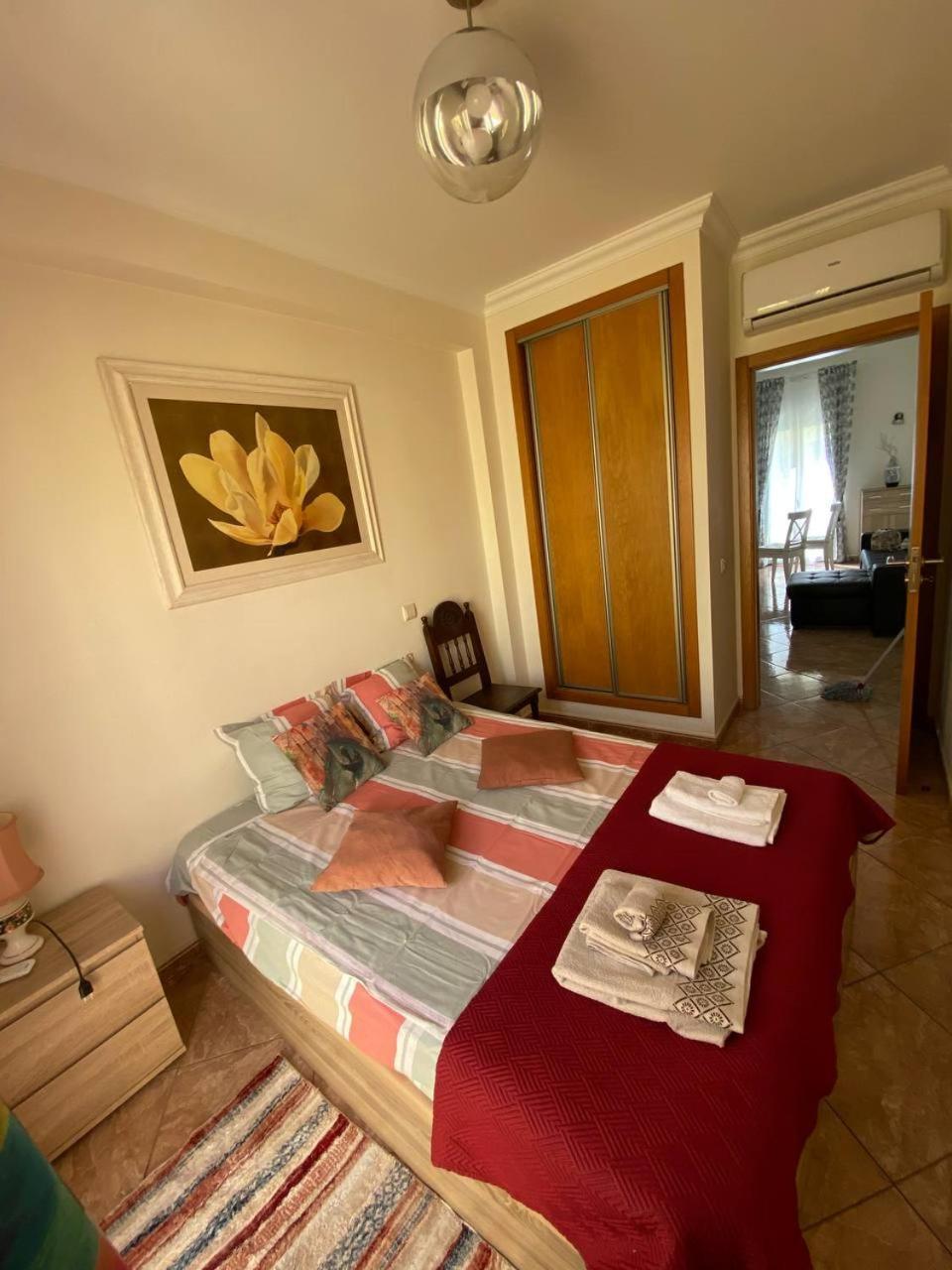 Guesthouse Milagre Centro Faro Bagian luar foto