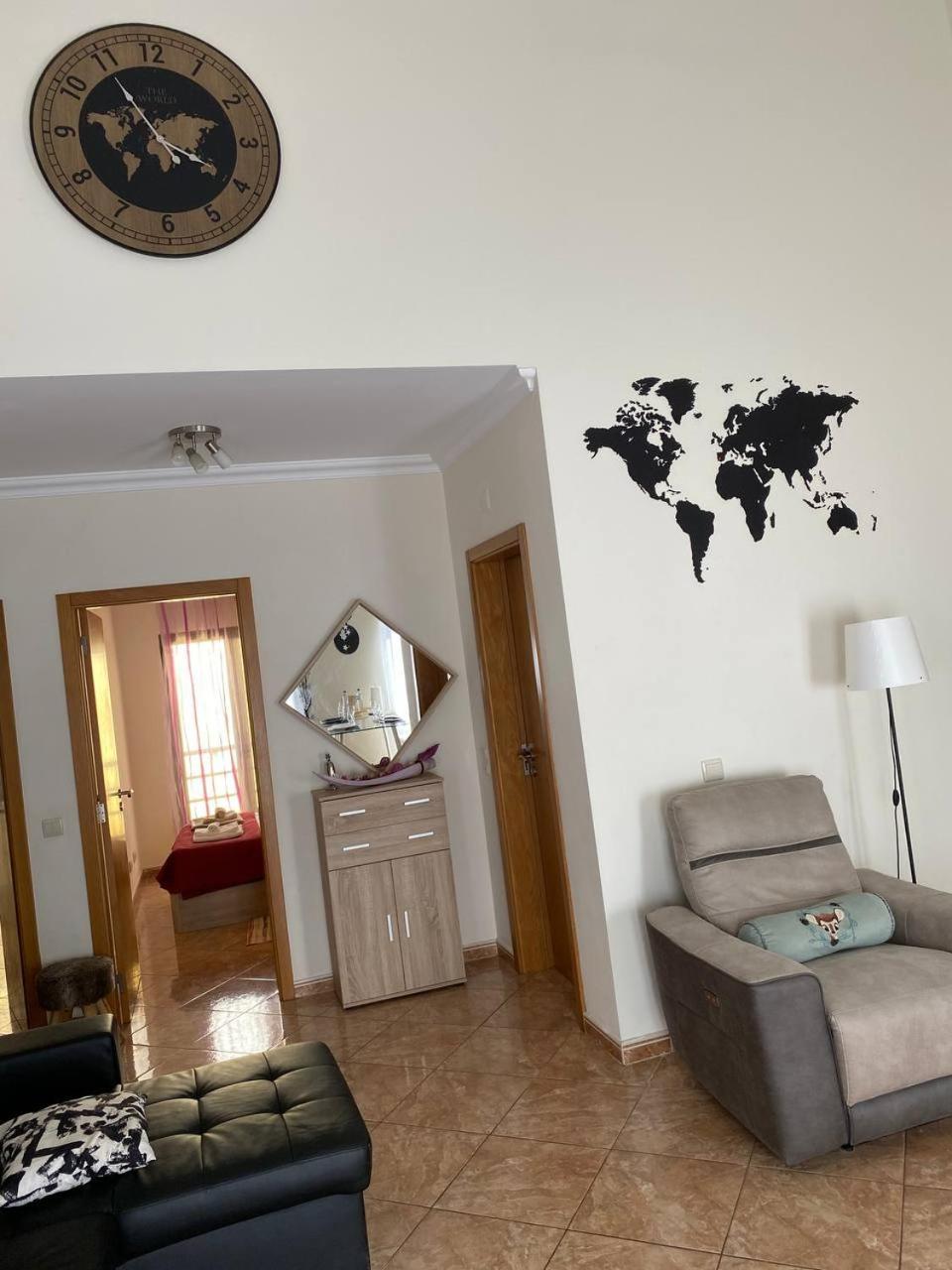 Guesthouse Milagre Centro Faro Bagian luar foto